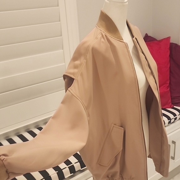 Zara Oversized Bomber Jacket - Picture 10 of 10
